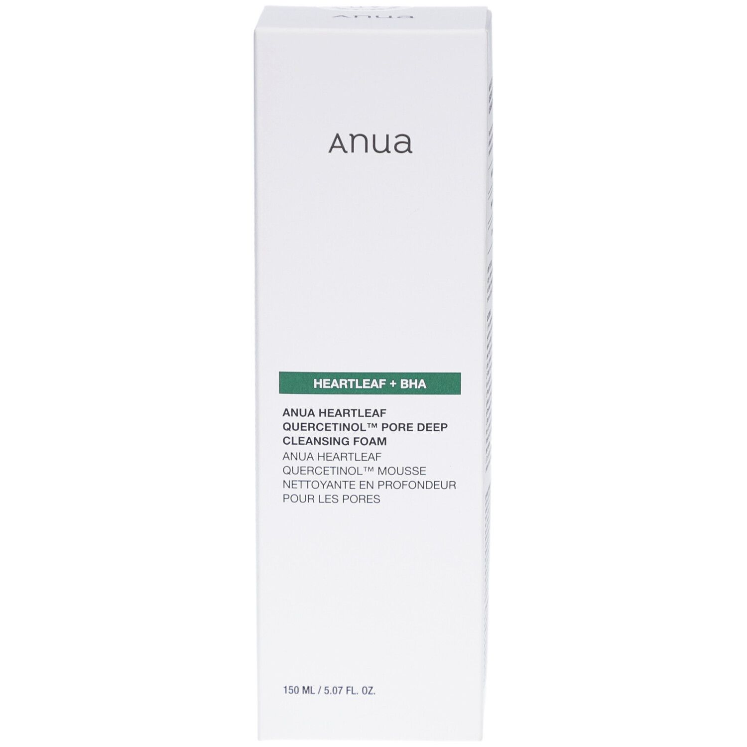Confezione rettangolare bianca. Scritta: Anua, Heartleaf + BHA, Quercetinol Pore Deep Cleansing Foam. Colori verde e bianco.