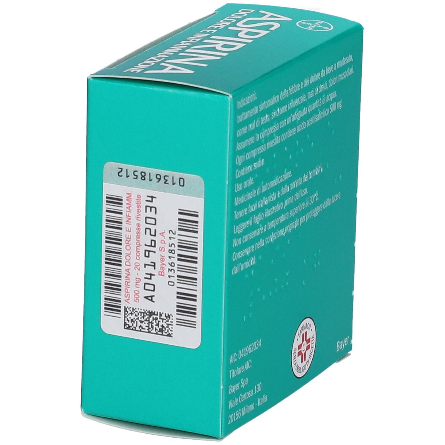 Lato della scatola Aspirina Dolore e Infiammazione. Testo in italiano. Codice a barre e logo Bayer.