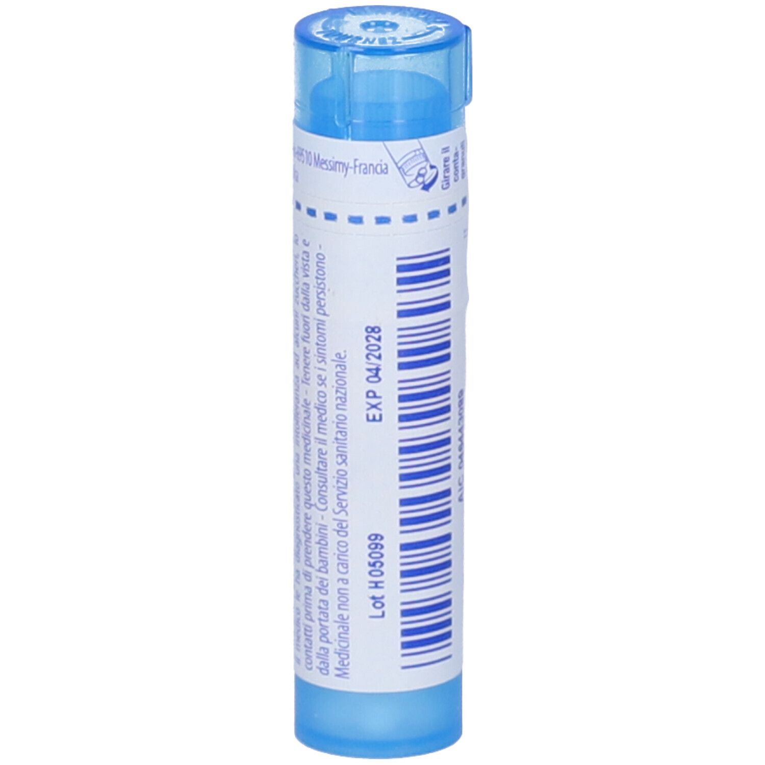 Tubo blu con scritte bianche. Scritta: Chininum sulfuricum 9 ch. EXP 04/2028. Lot H05099.