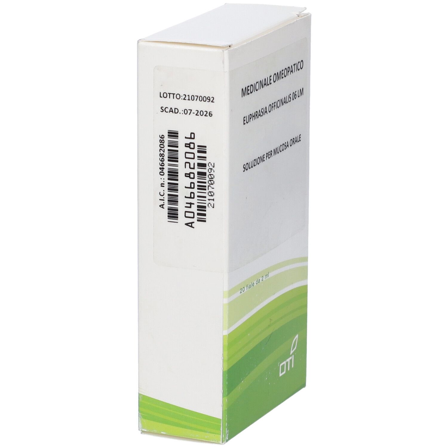 Scatola bianca con codice a barre e testo. Logo OTI. Testo: MEDICINALE OMEOPATICO, Euphrasia Officinalis 06 LM, Soluzione per mucosa orale.