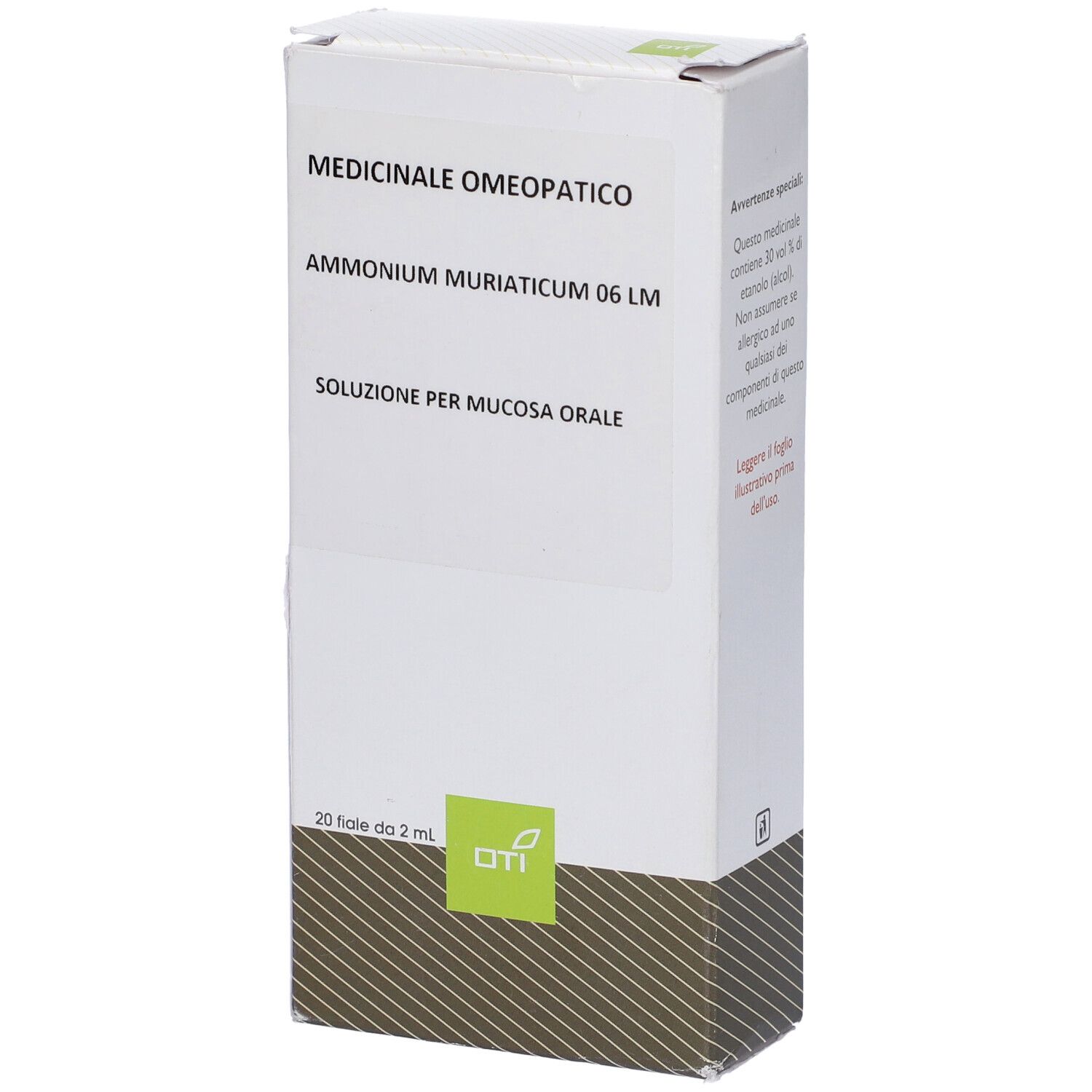 Scatola bianca. Testo: Medicinale Omeopatico, Ammonium Muriaticum 06 LM, Soluzione per mucosa orale. Logo OTI.