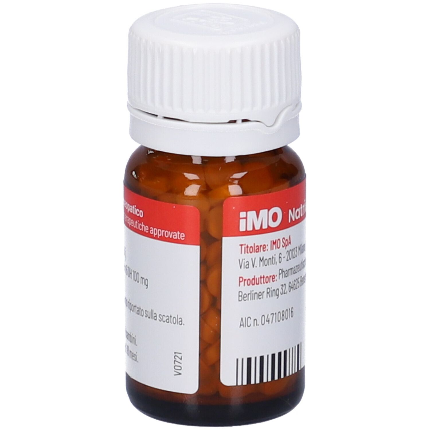 Flacone di vetro marrone con tappo bianco. Etichetta con informazioni sul prodotto. Compresse all'interno visibili. Codice a barre.