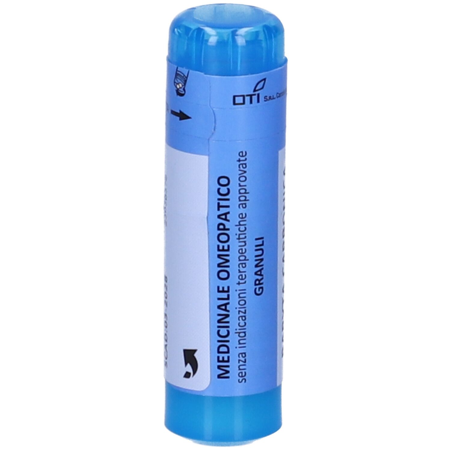 Contenitore cilindrico blu con etichetta bianca. Scritta: MEDICINALE OMEOPATICO Granuli.