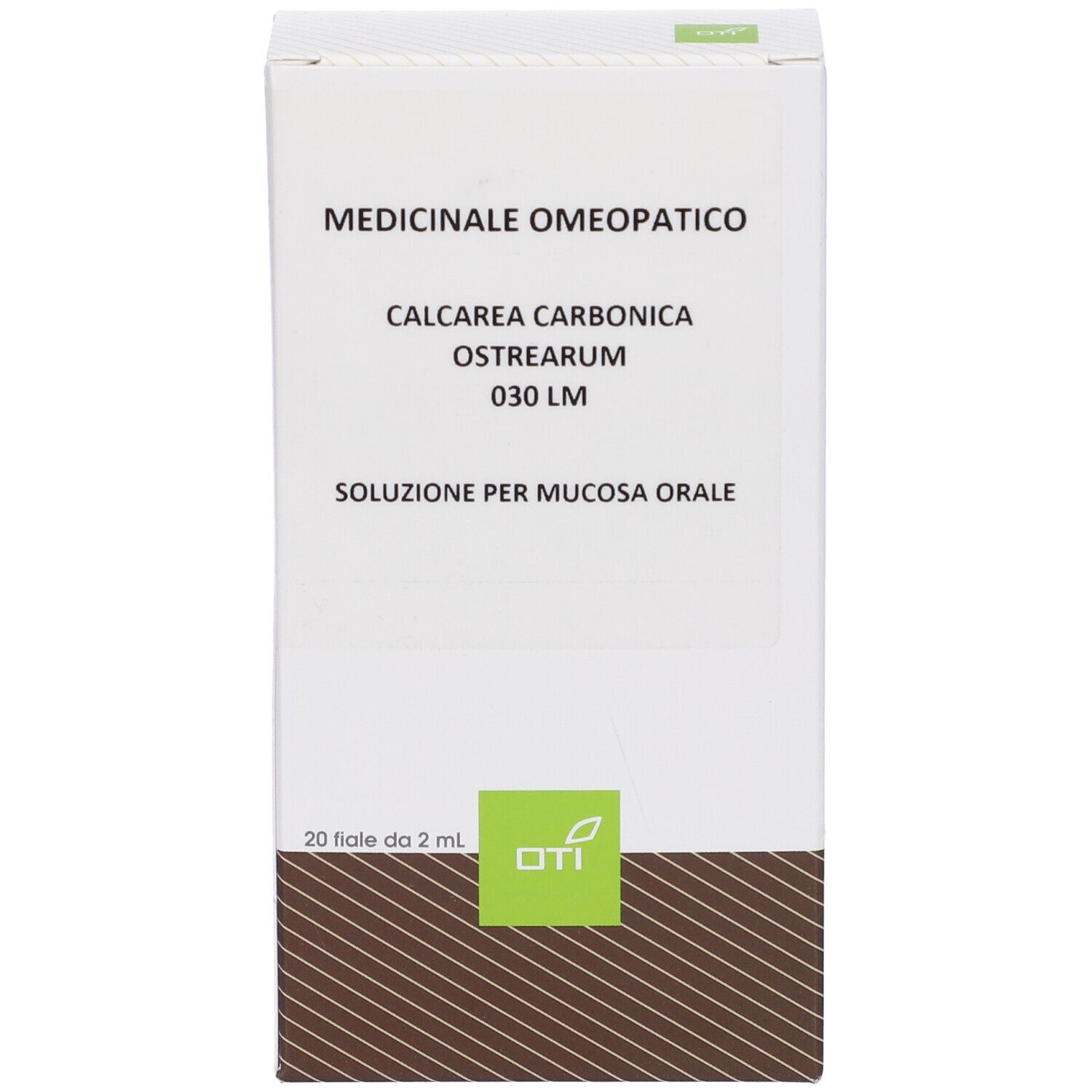 Scatola bianca. Scritto: 'Medicinale Omeopatico', 'Calcarea Carbonica Ostrearum 030 LM', 'Soluzione per mucosa orale'. 20 fiale.