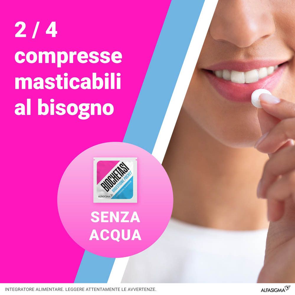 Primo piano di una donna che prende una compressa da una bustina Biochetasi Pocket. Testo: 2/4 compresse masticabili al bisogno. Senza acqua.