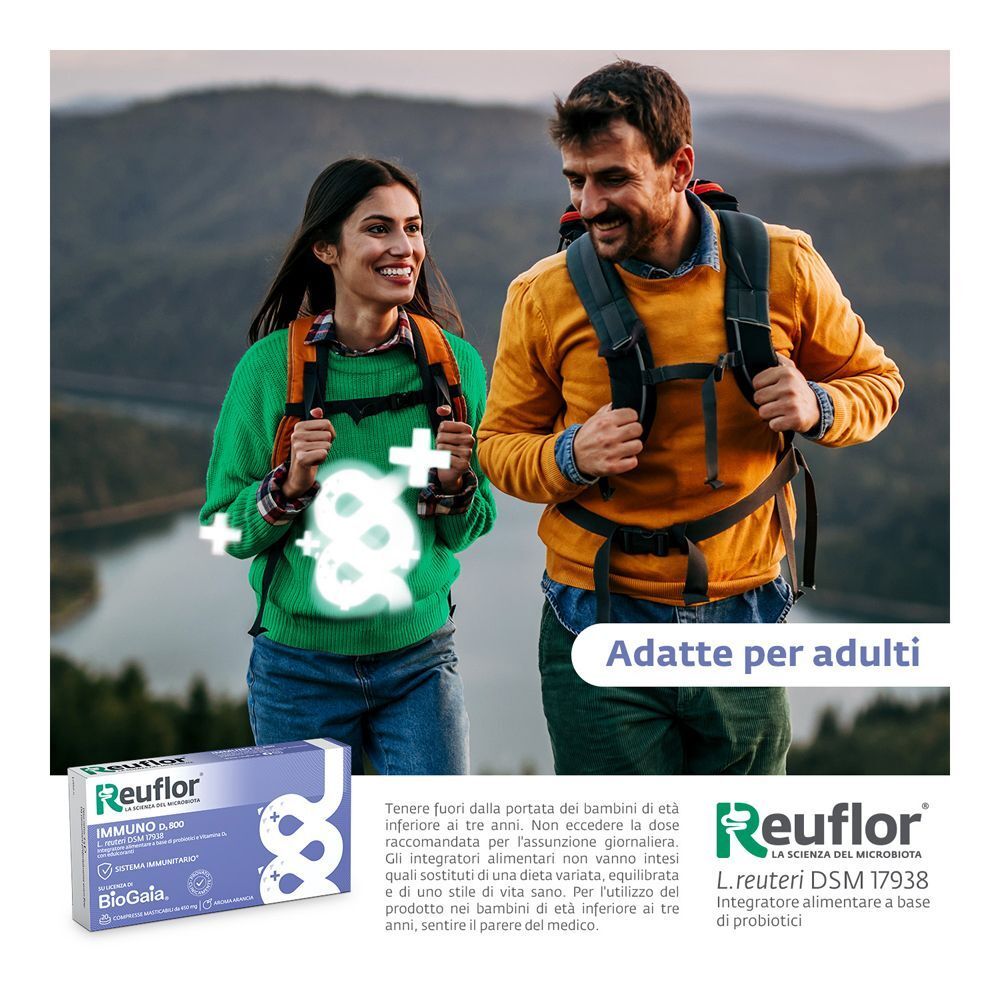 Un uomo e una donna con zaini che tengono Reuflor D3 800.
