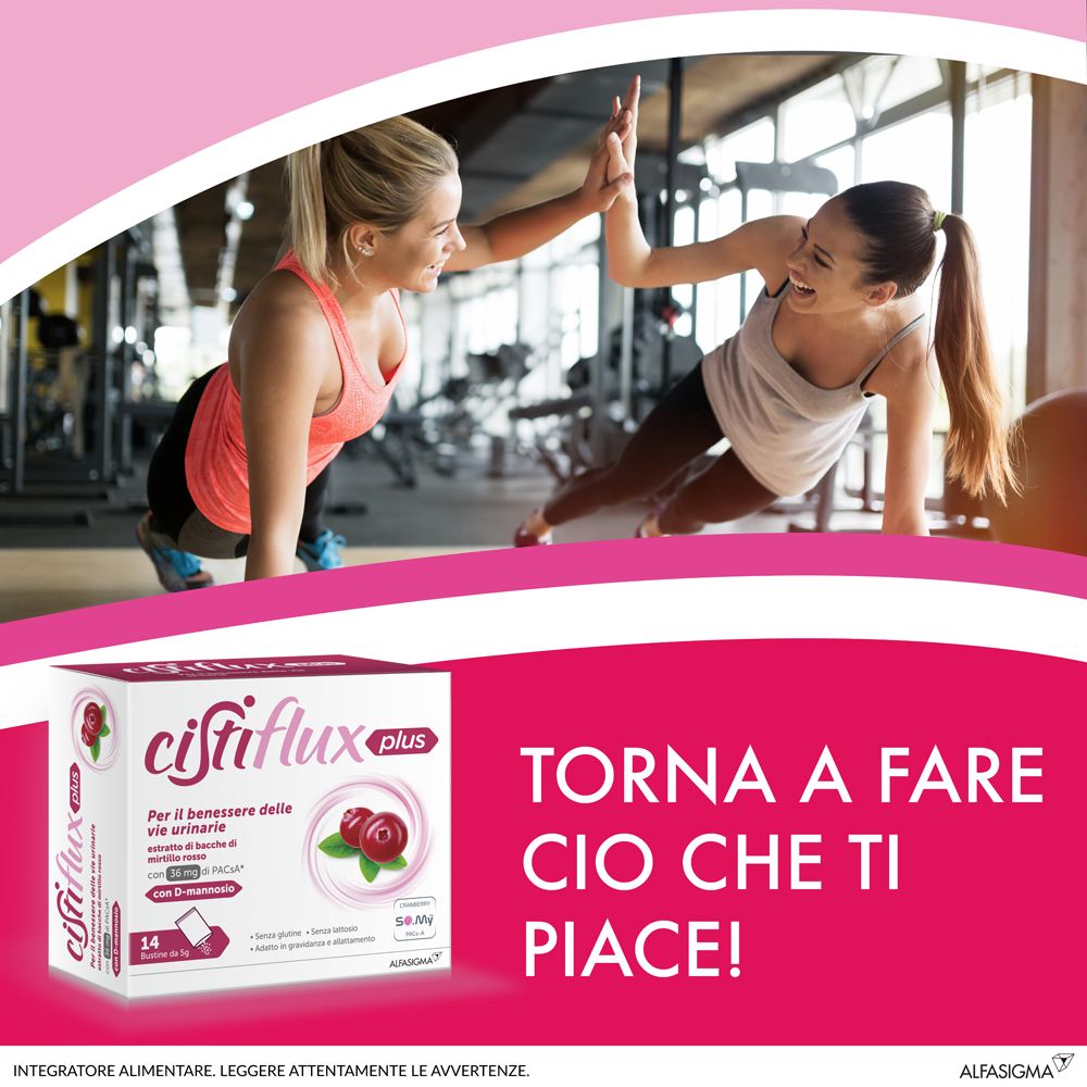 Due donne in palestra. Una tiene una confezione del prodotto. Testo in italiano.