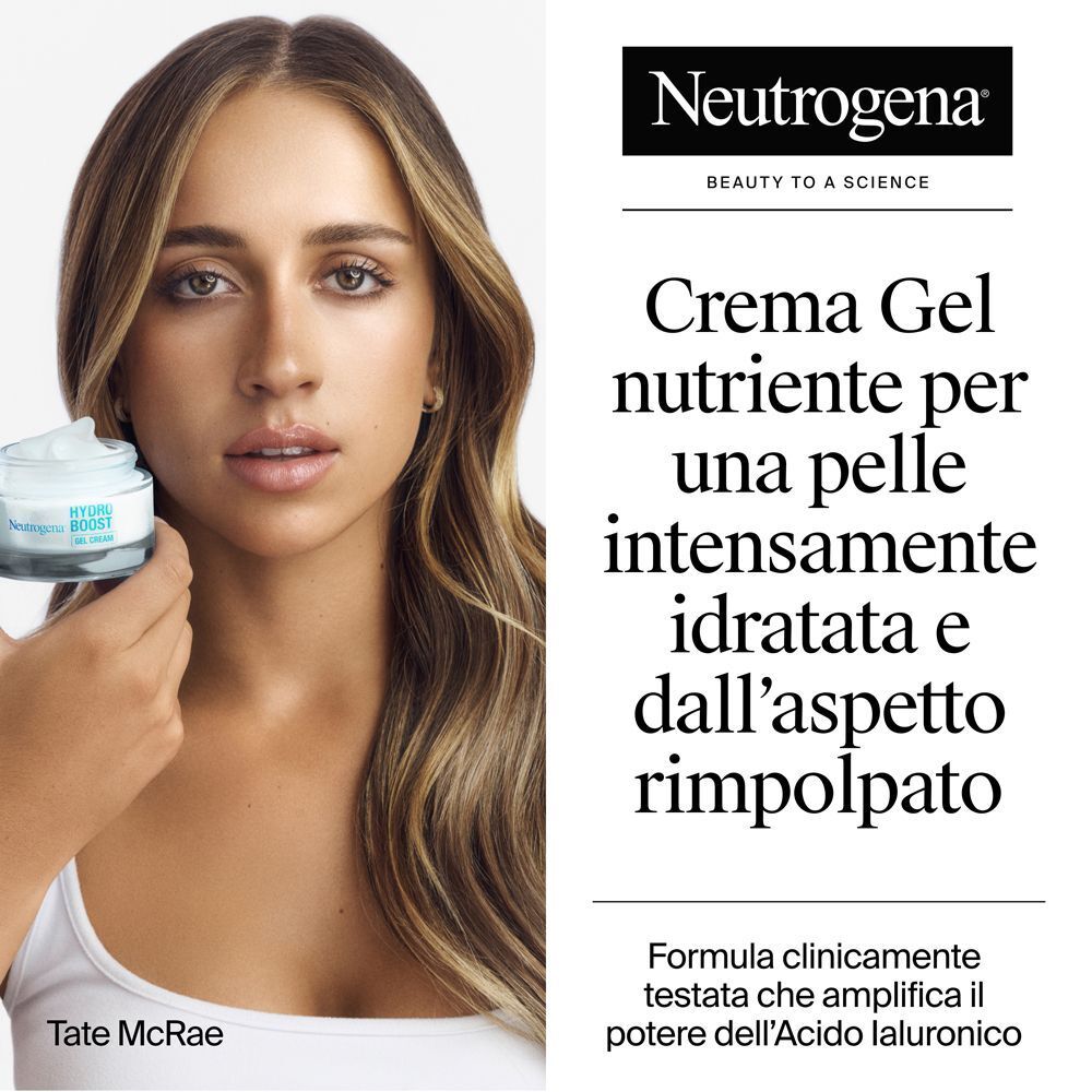 Una donna tiene un vasetto di Neutrogena Hydro Boost Gel Cream.