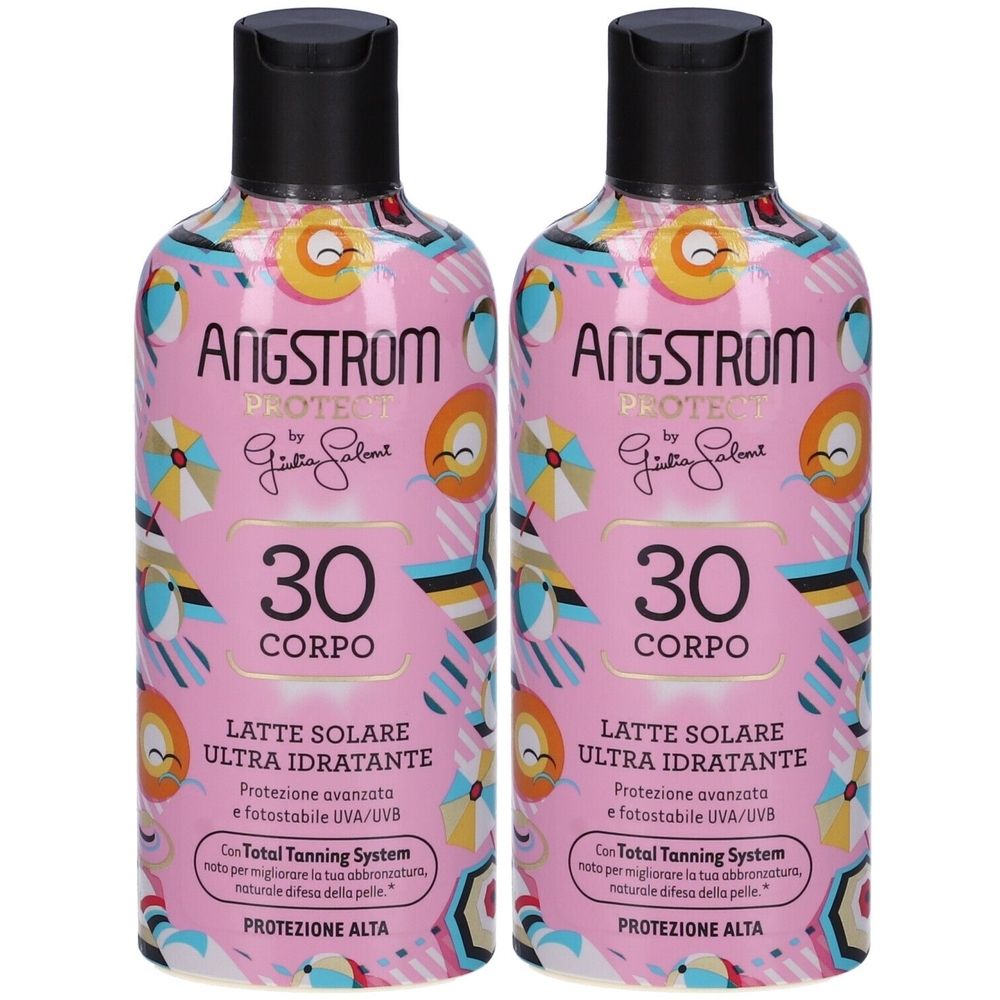 Due flaconi di latte solare Angstrom, SPF 30, con tappo nero. Scritta: Latte Solare Ultra Idratante. Sfondo rosa con disegni.