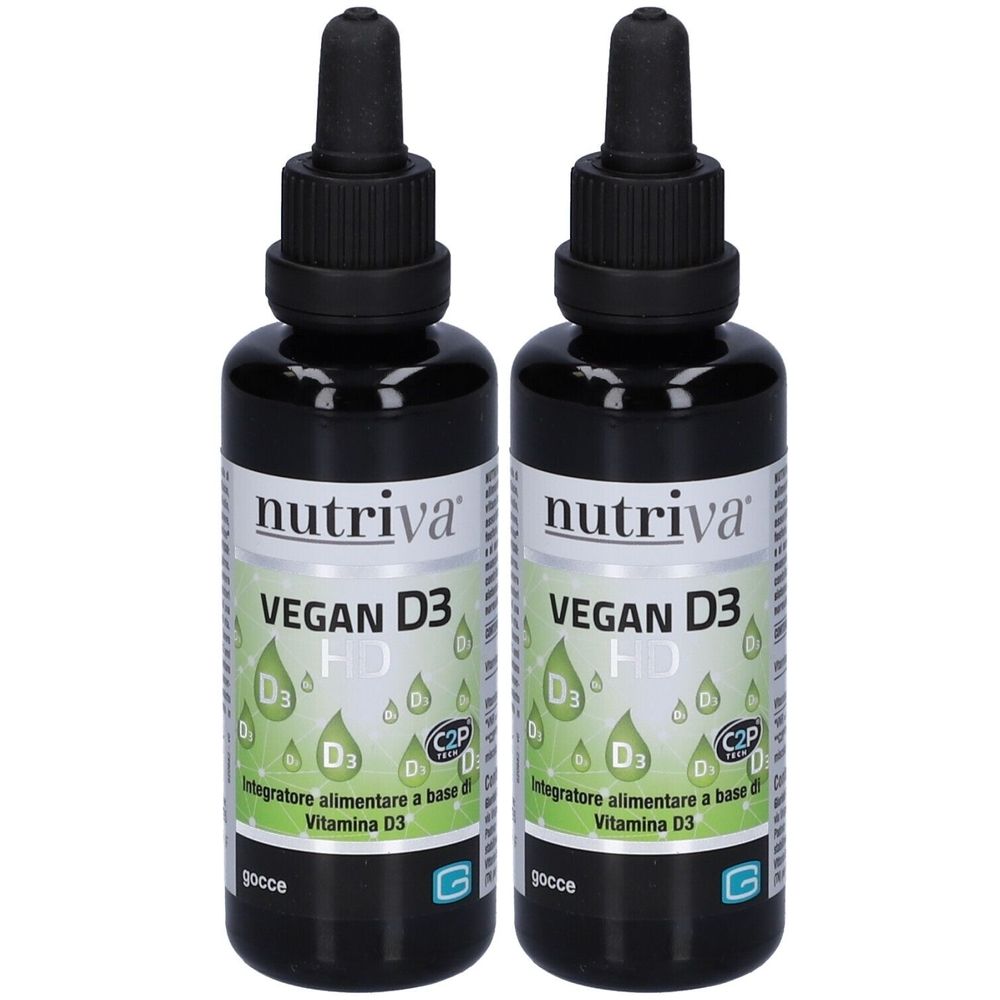 Due flaconi con tappi neri ed etichette. L'etichetta riporta "nutriva VEGAN D3 HD". Forma a gocce. Integratore alimentare.