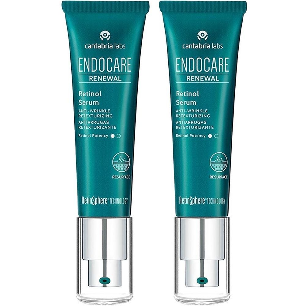 Due tubi verdi con pompe argentate. Ogni tubo riporta la scritta "ENDOCARE RENEWAL Retinol Serum".