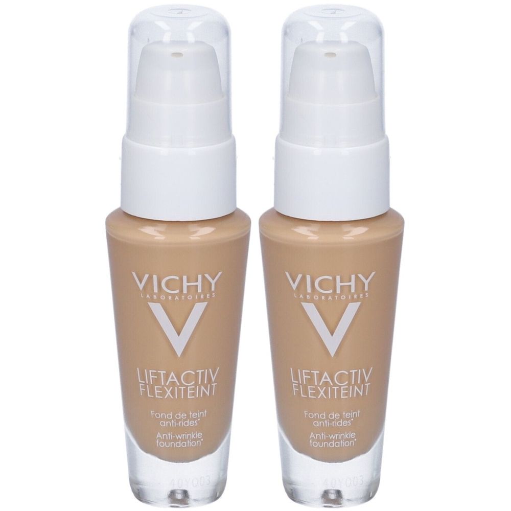 Due flaconi di fondotinta. Testina bianca a pompa, base trasparente. Scritta: VICHY, LIFTACTIV FLEXITEINT. Fondotinta antirughe.