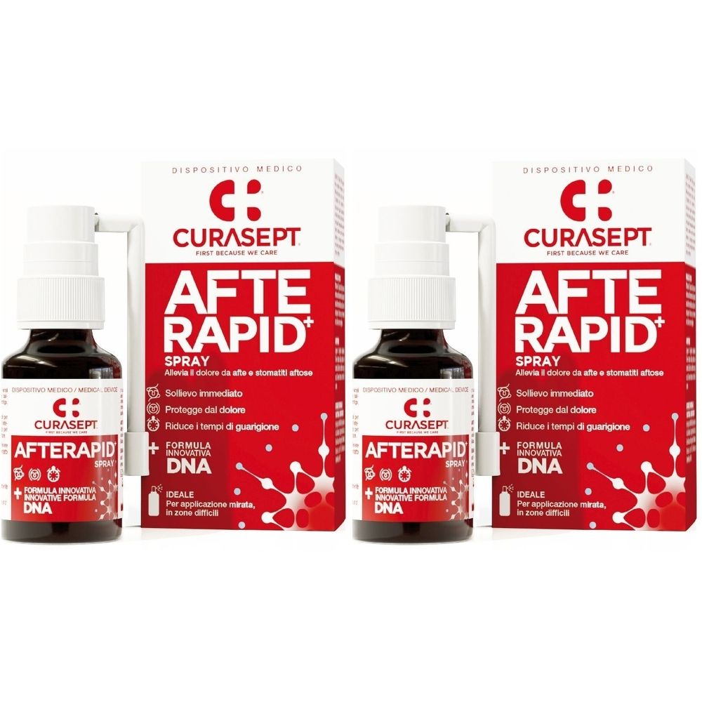 Tre spray e due scatole. Sulle scatole c'è scritto "CURASEPT AFTE RAPID+". Gli spray sono marroni con testina bianca. C'è scritto "DISPOSITIVO MEDICO".