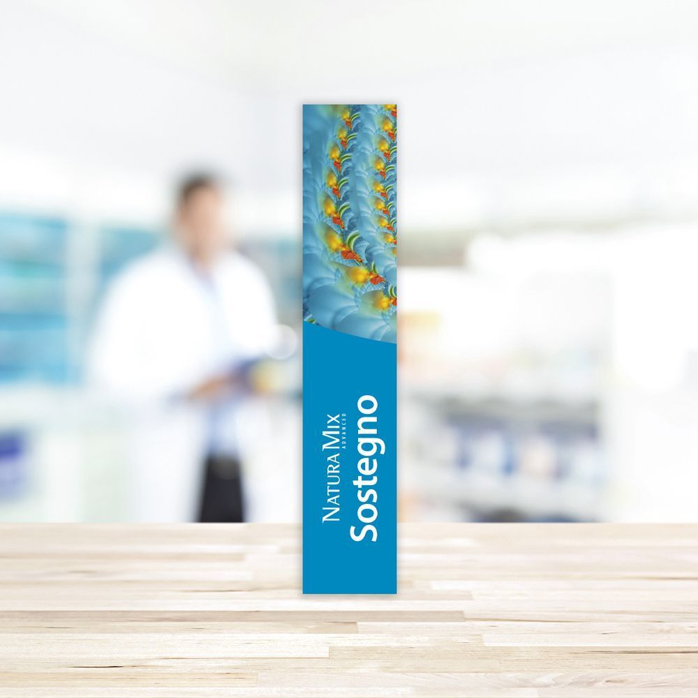 Confezione prodotto stretta con testo Natura Mix Sostegno. Sfondo: farmacia sfocata.