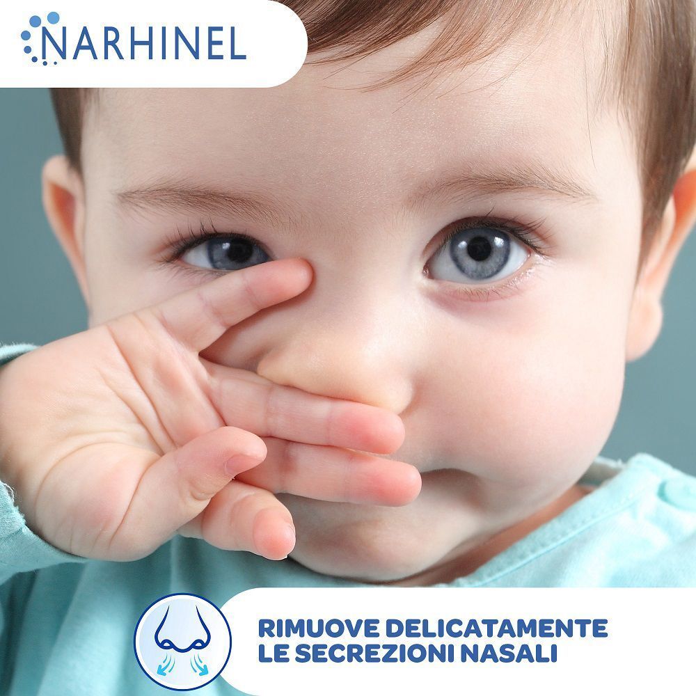 Un bambino si tocca il viso. Testo: Rimuove delicatamente le secrezioni nasali.