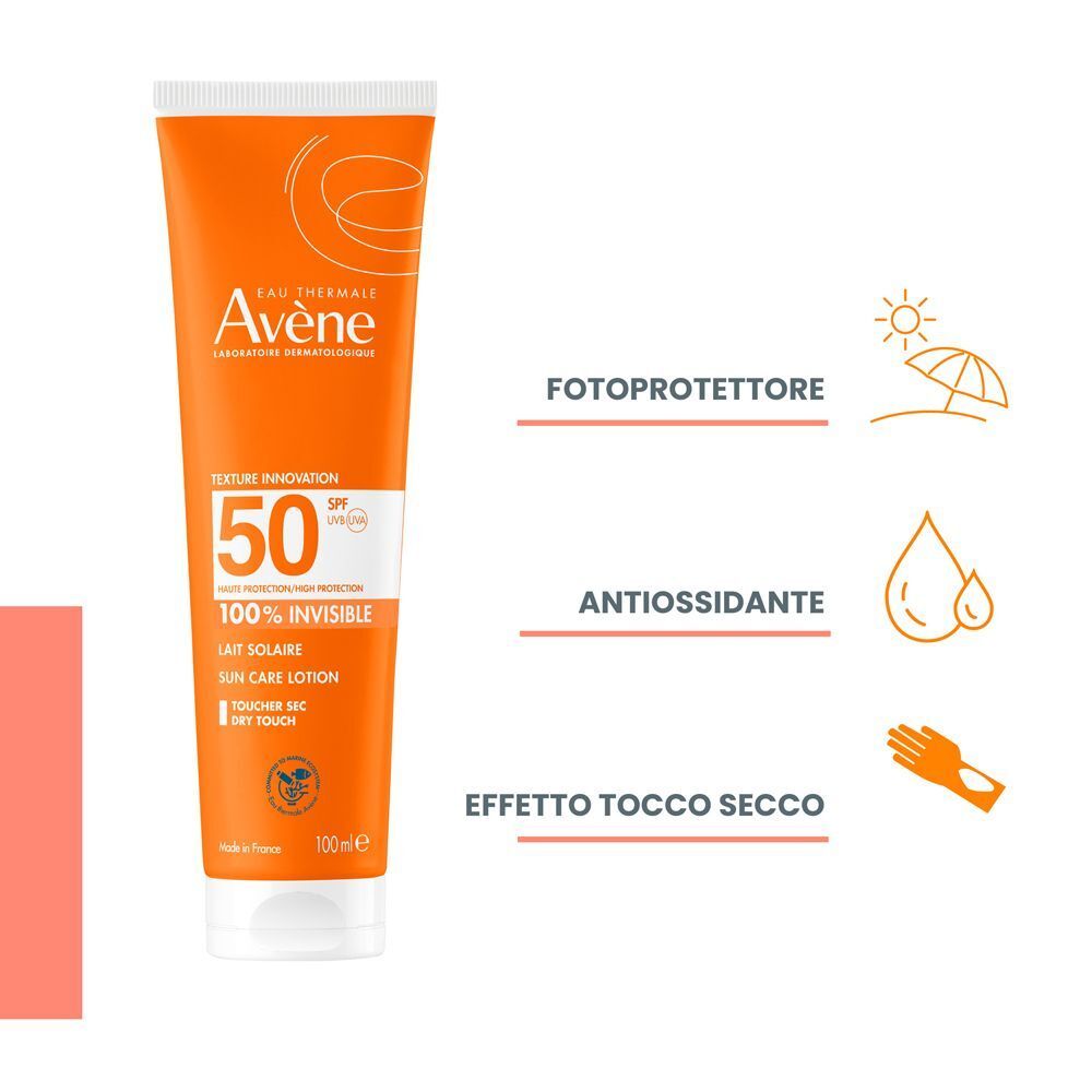 Tubo di crema solare. Marchio Avène, SPF 50. Tubo arancione con tappo bianco. Testo: 100% Invisible, Lait Solaire, 100ml.
