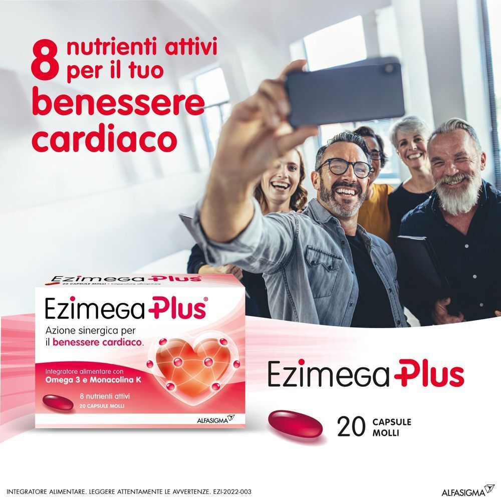 Immagine pubblicitaria con confezione Ezimega Plus, capsula rossa e gruppo di persone. Testo: 8 nutrienti attivi per il tuo benessere cardiaco.