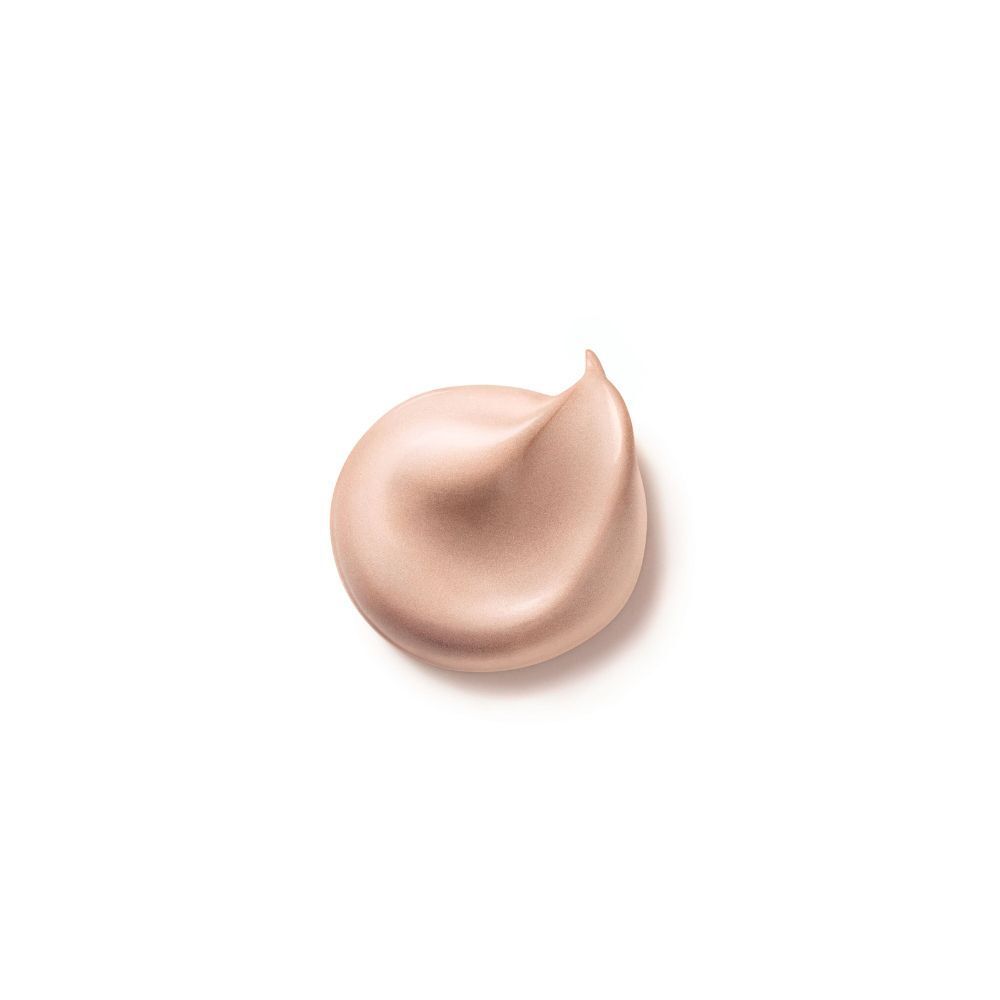 Un campione di Dr. Hauschka Illuminating Fluid color beige chiaro.