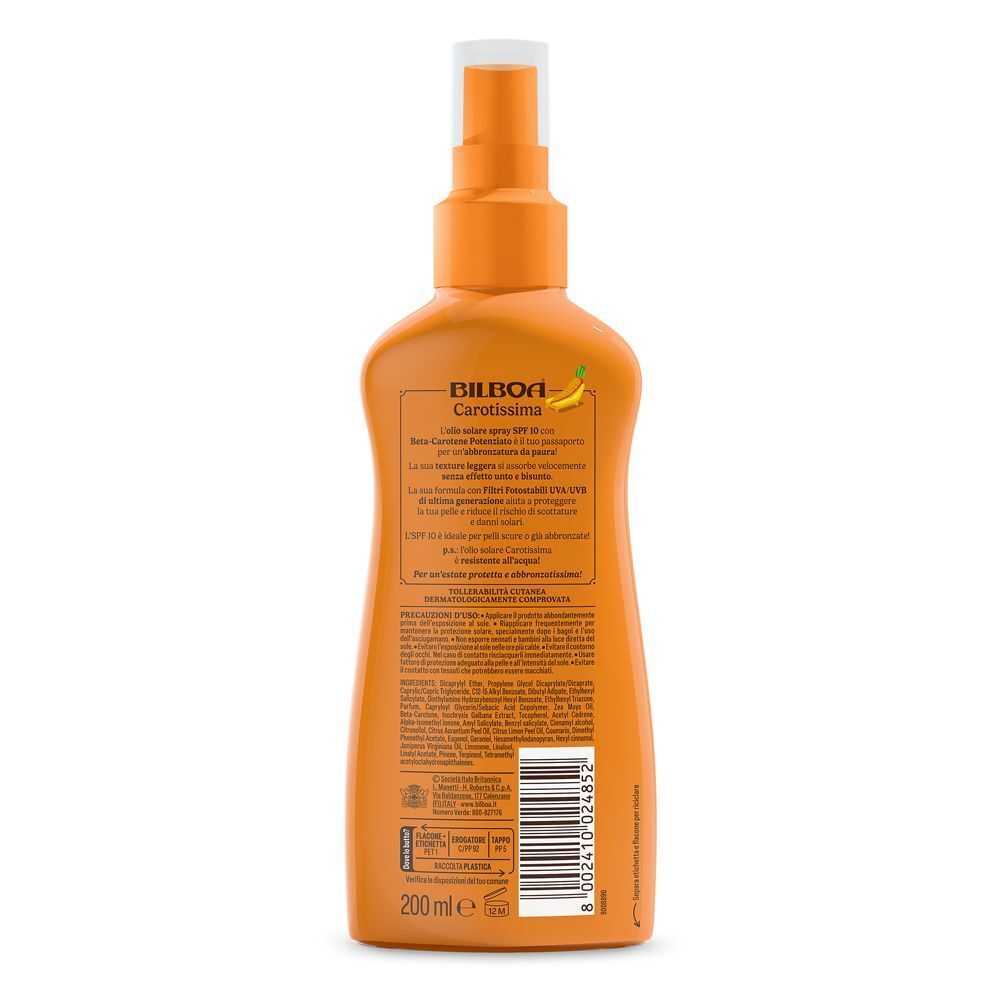 Retro di un flacone spray arancione Bilboa Carotissima Olio Solare SPF 10 con ingredienti e codice a barre.