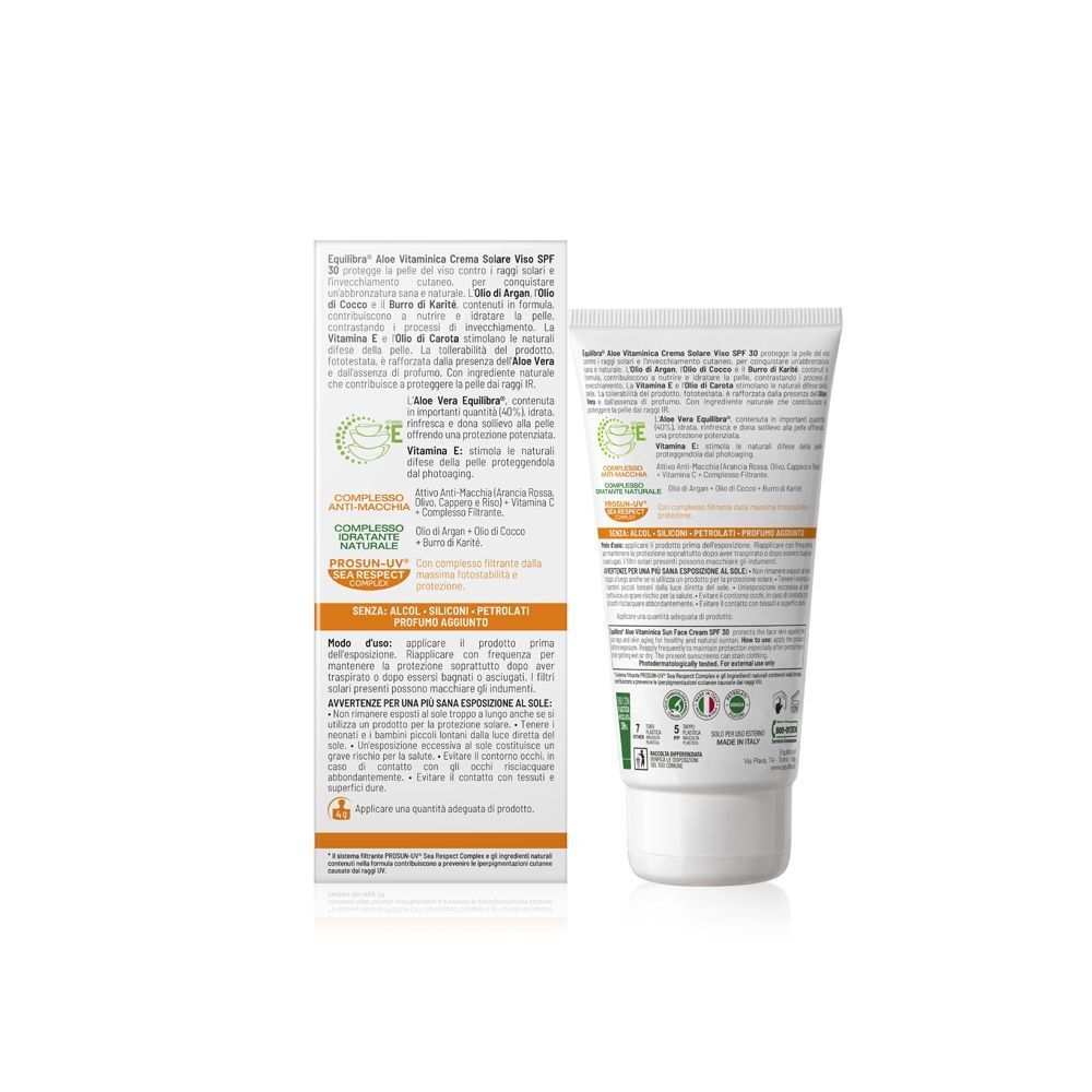 Retro di un tubo e scatola di Equilibra Aloe Vitaminica Crema Solare Viso Anti-Age SPF 30.