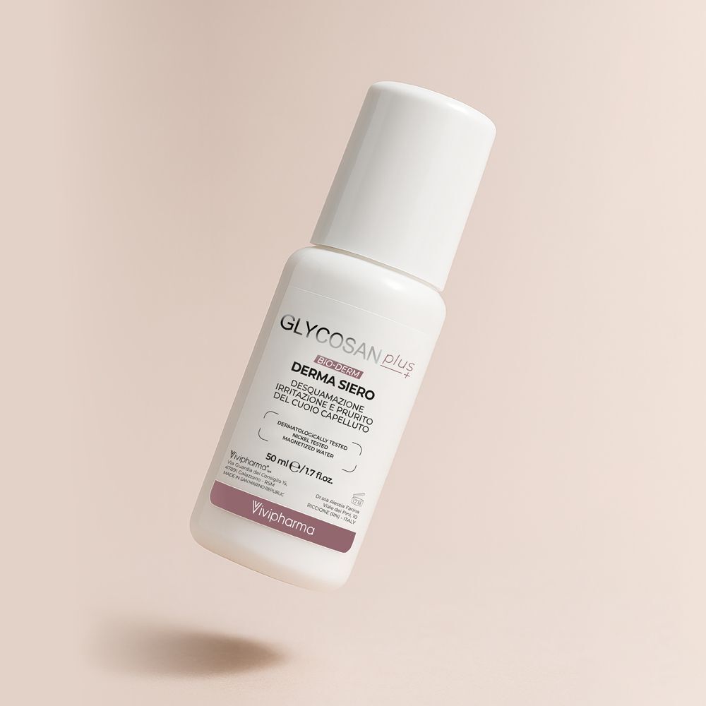 Un flacone bianco Glycosan Plus Bioderm Siero con erogatore, 50 ml, in sospensione.