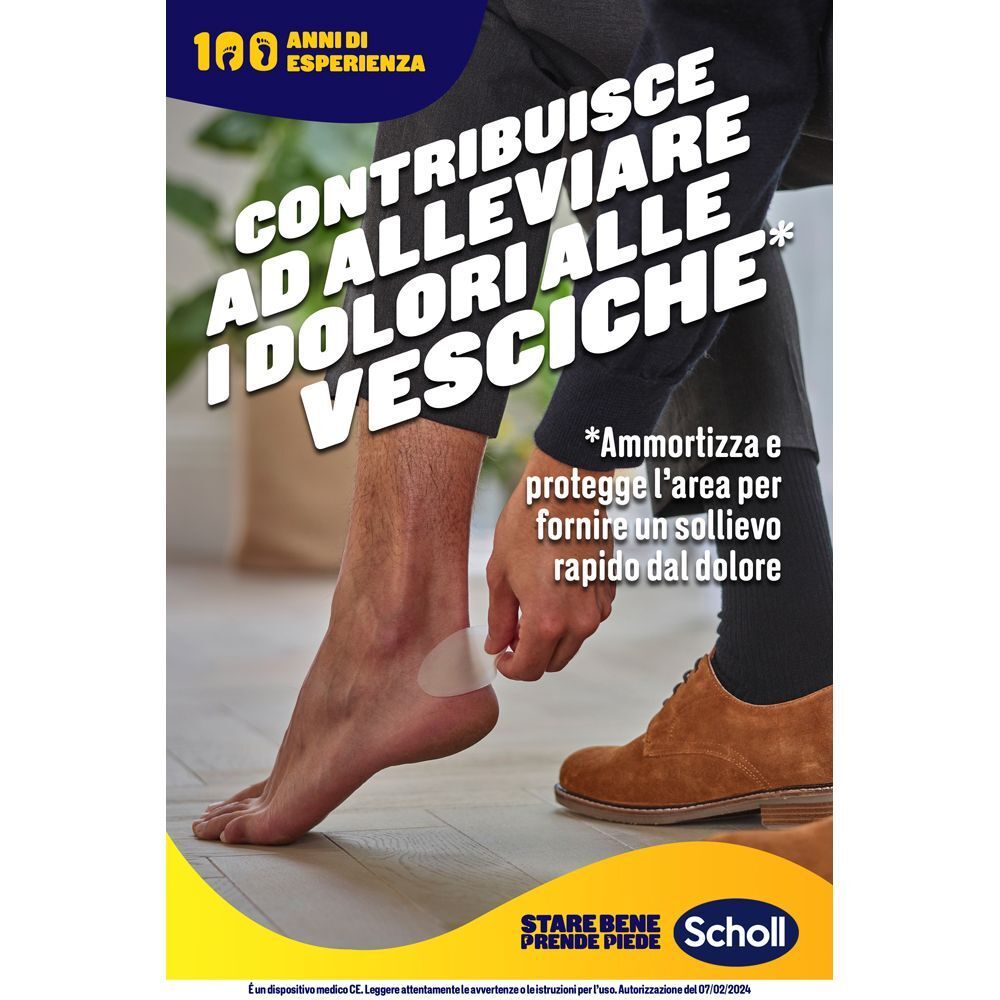 Cerotto Scholl per vesciche su un piede per alleviare dolore e sfregamento. Logo "Scholl" visibile.