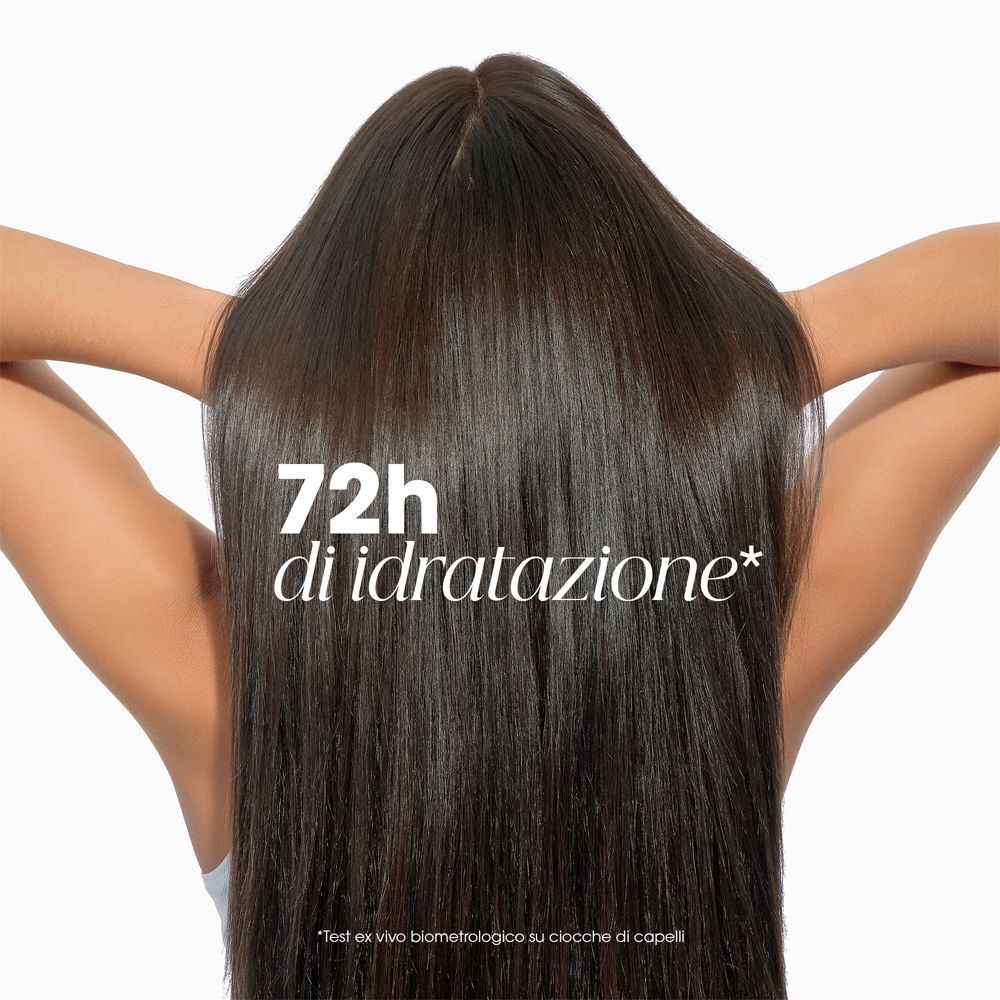 Capelli lunghi e luminosi dopo 72h di idratazione.