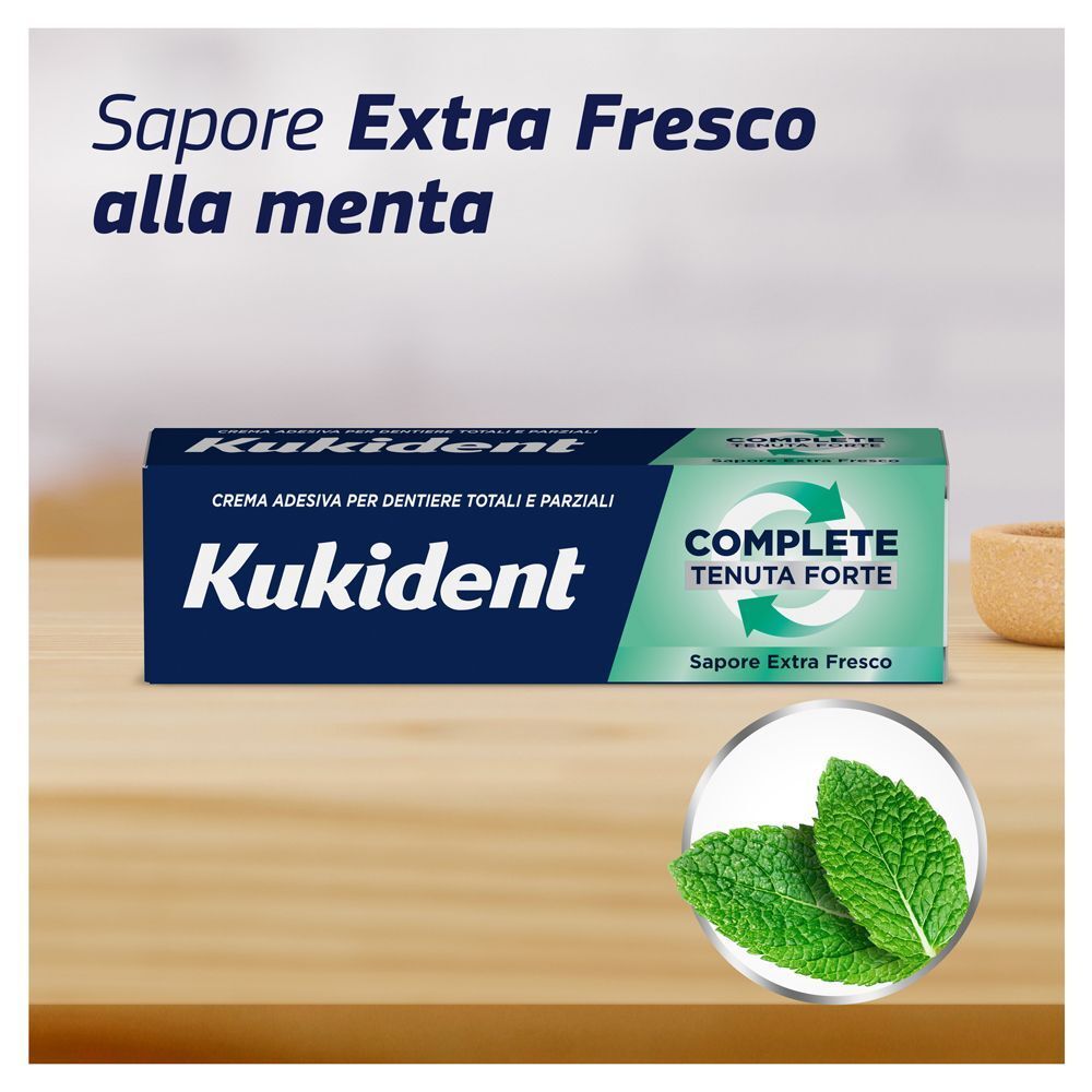 Kukident Complete crema adesiva al gusto menta, Sapore Extra Fresco.