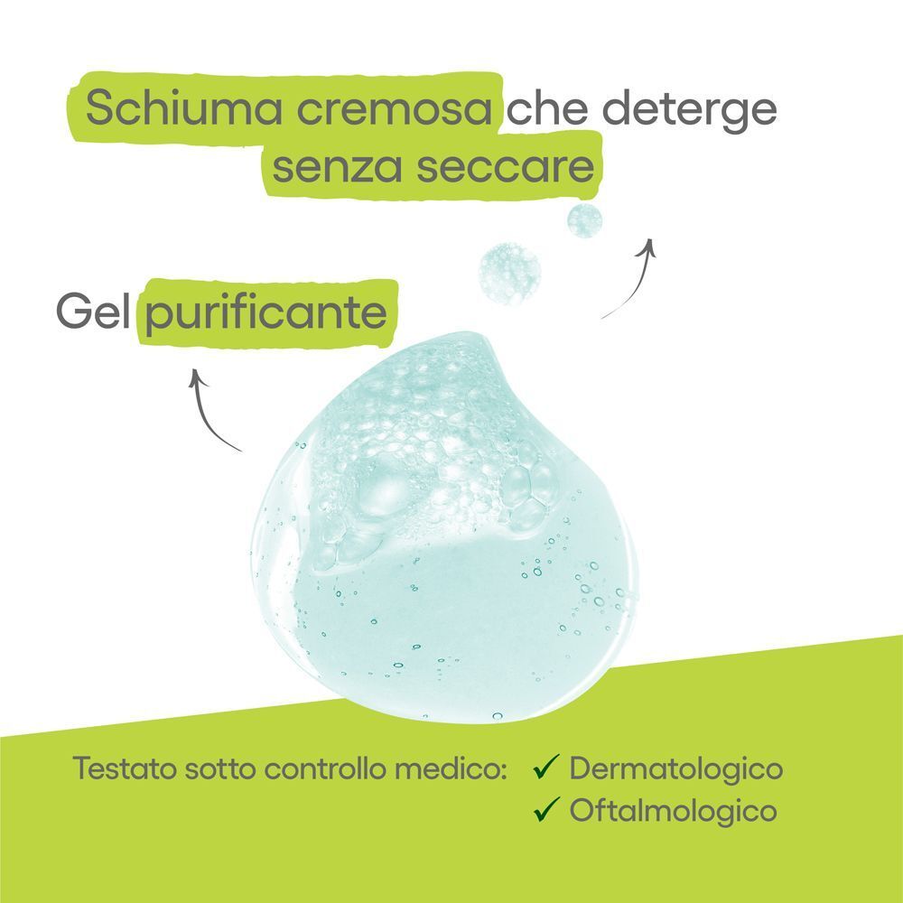 Il gel detergente schiumogeno A-Derma Biology AC forma una schiuma cremosa che deterge delicatamente.