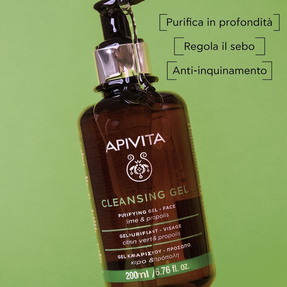 Gel Purificante APIVITA con erogatore, 200 ml, con testo su pulizia e protezione.