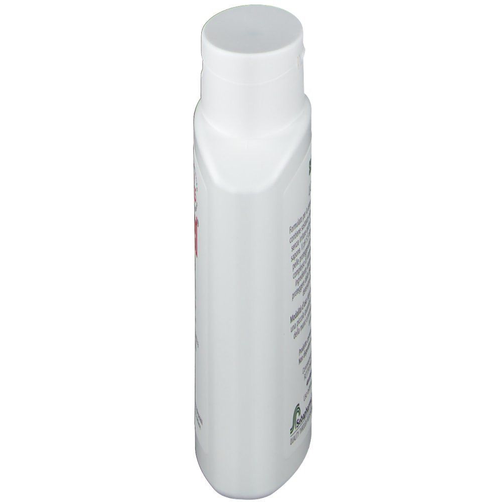 Flacone bianco Sebamed® pH 5,5 Liquido con tappo a scatto, vista laterale.