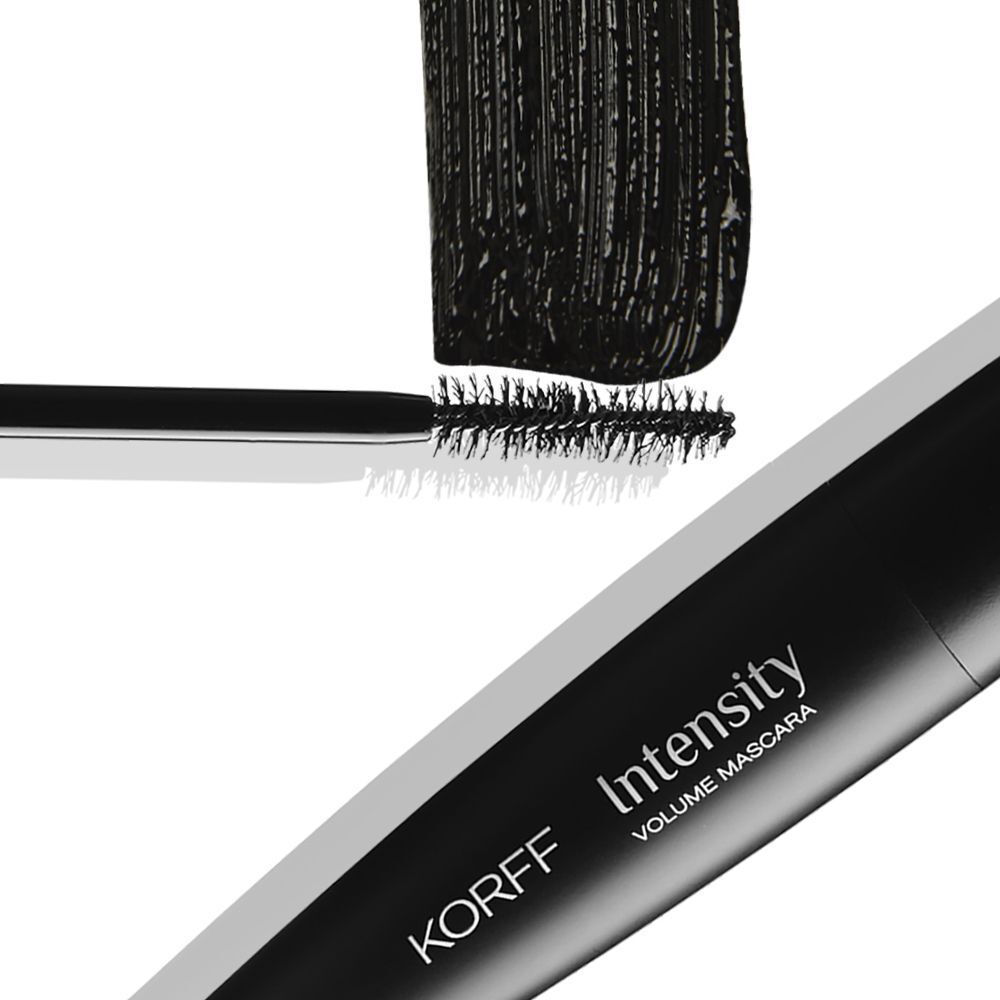 Primo piano dello scovolino e dell'applicatore del mascara volume KORFF Cure Make Up Intensity.