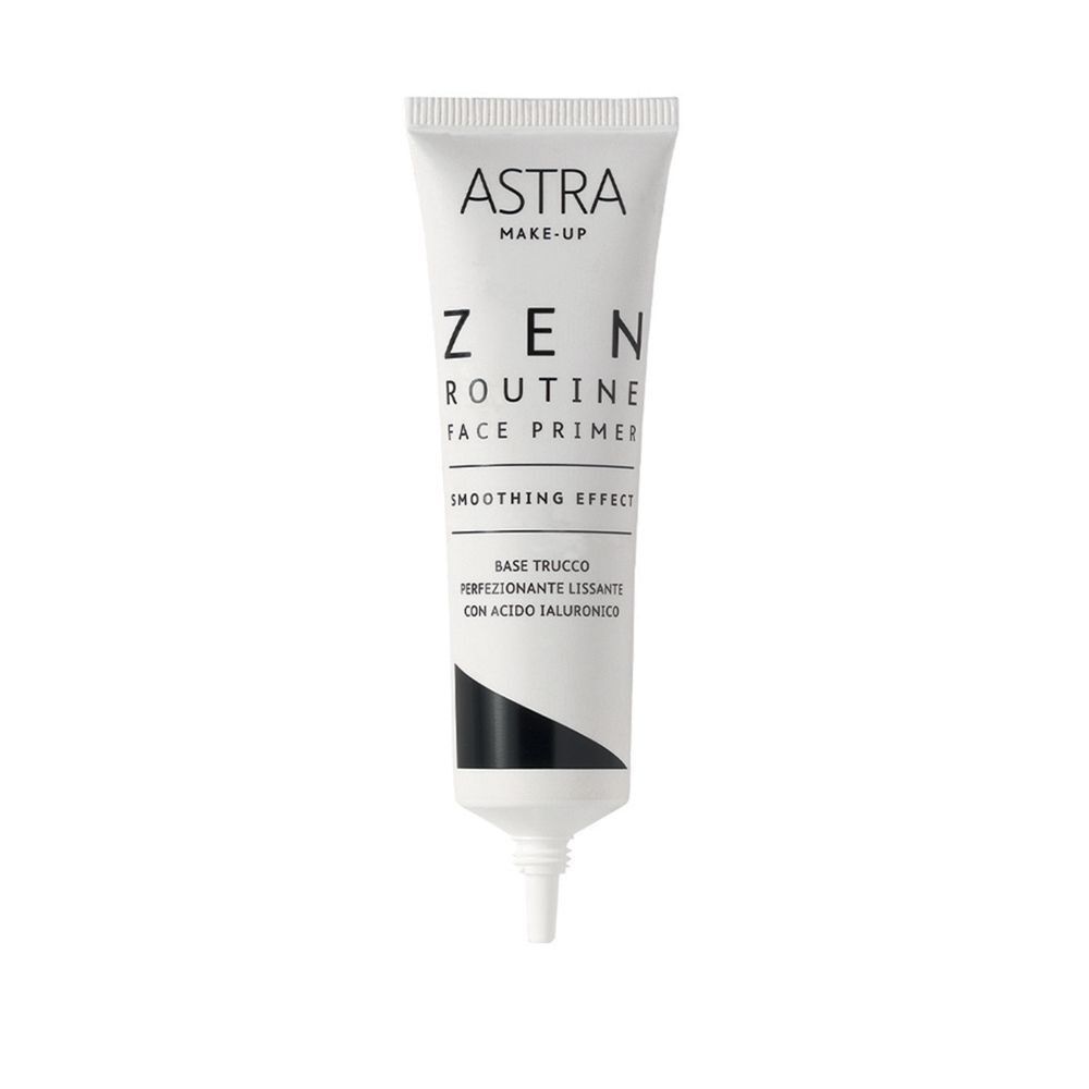 Un tubetto di Astra Make-Up Zen Routine Face Primer Effetto Levigante.