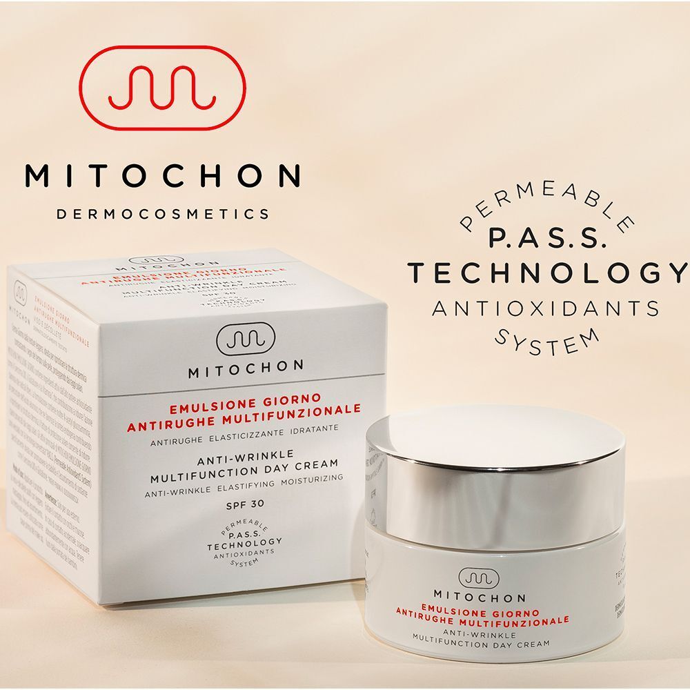 Vasetto e confezione di crema giorno multifunzionale Mitochon, con testo sulla tecnologia P.A.S.S.