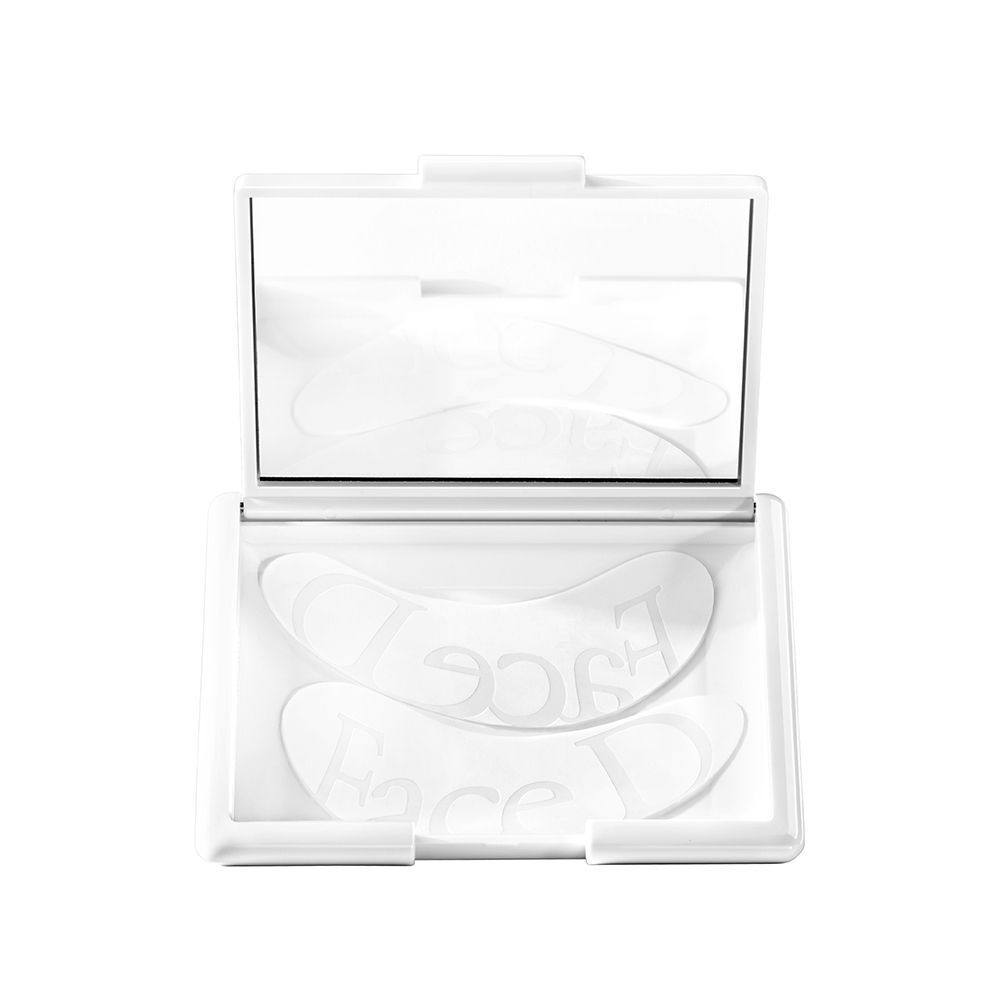 Confezione aperta di patch occhi FaceD con specchio.