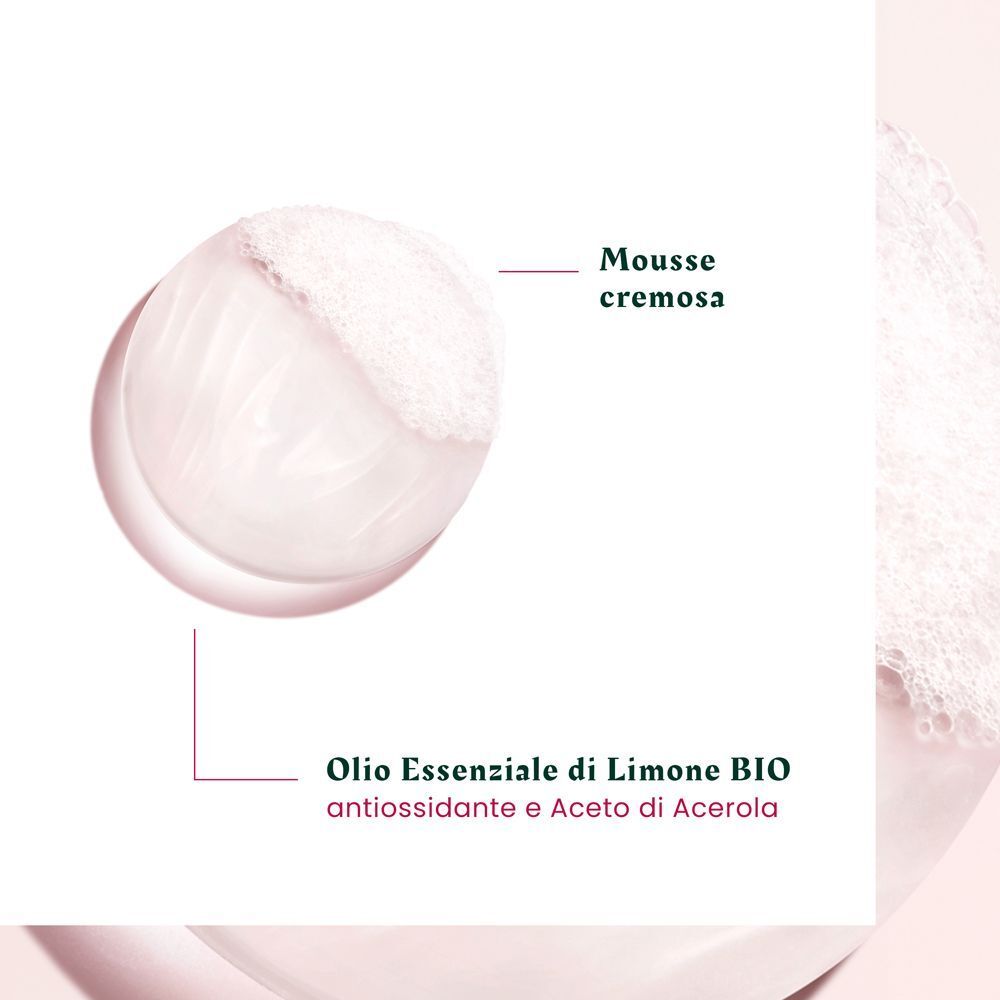 Mousse cremosa e olio essenziale di limone bio dello shampoo René Furterer Color Glow.