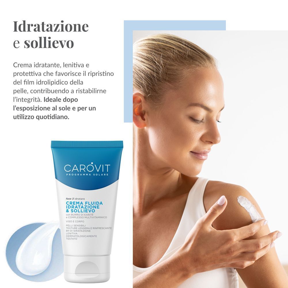 Una donna applica la crema solare CAROVIT sulla spalla. Accanto, un tubo e una goccia di crema.