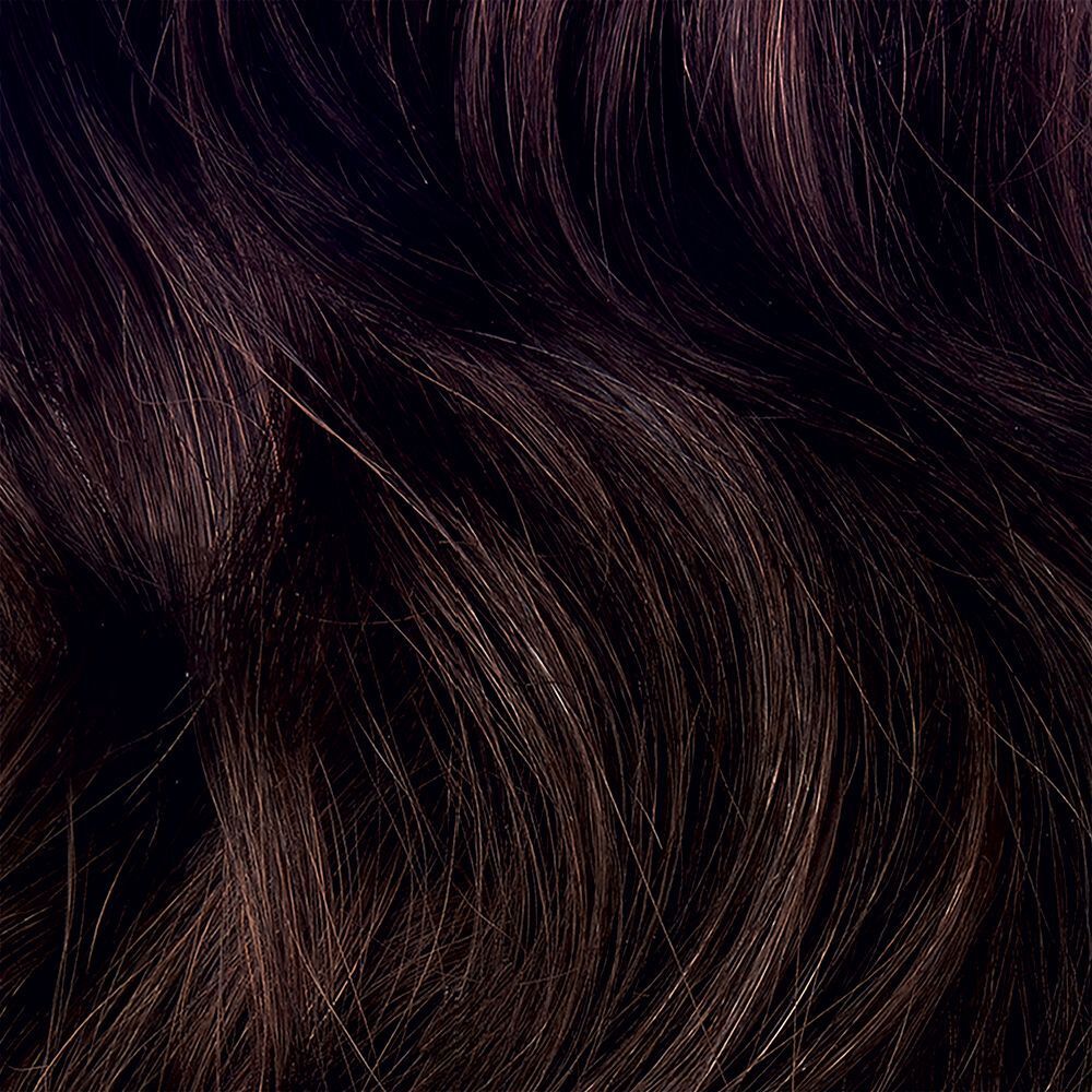 Primo piano di capelli castano mogano.