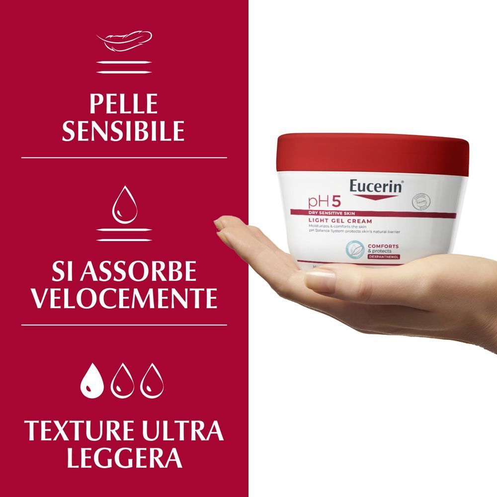 Mano che tiene Eucerin pH5 Crema Gel Idratante. "Pelle sensibile", "Si assorbe velocemente", "Texture ultra leggera".