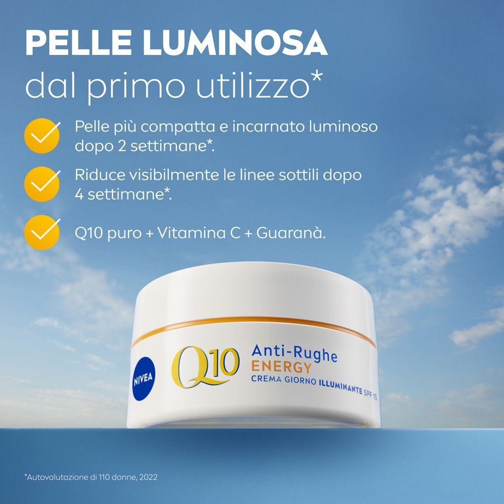 Vasetto Nivea Q10 Anti-Rughe Energy Crema Giorno con cielo azzurro.