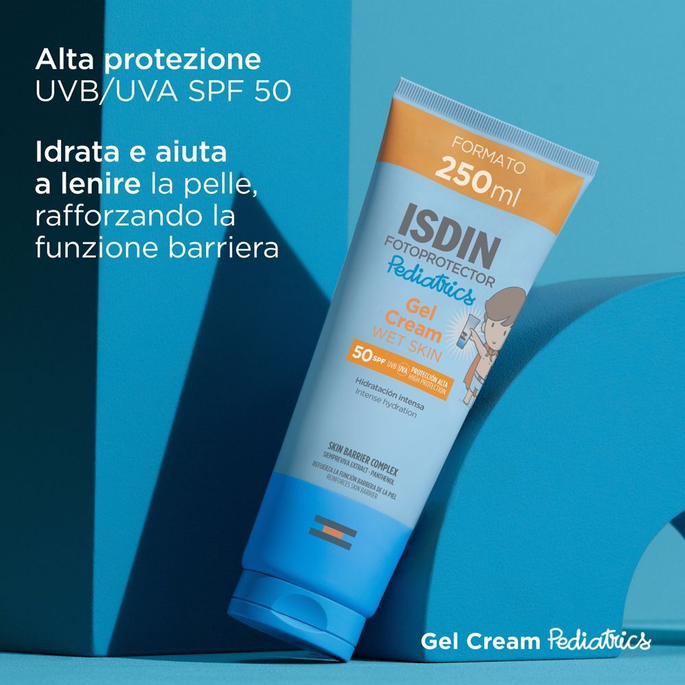 ISDIN Fotoprotector Pediatrics Gel Cream SPF50 (250ml) con testo su protezione UV e cura della pelle.