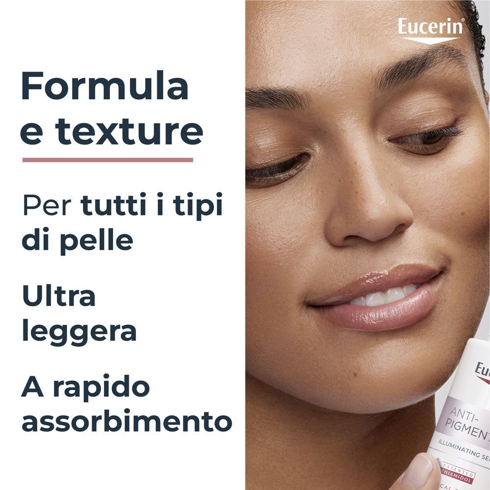 Donna con incarnato uniforme, che mostra la texture leggera di Eucerin Anti-Pigment Siero Illuminante.