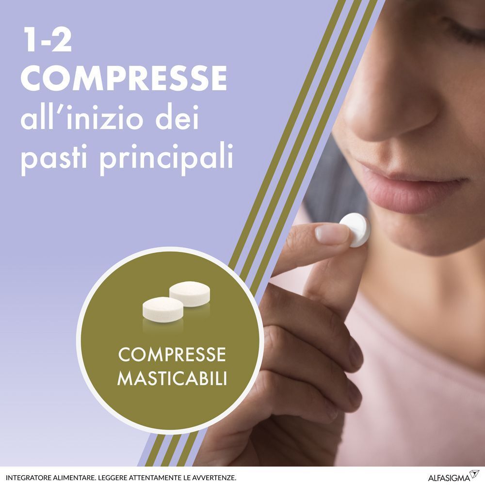 Una donna assume una compressa Sinaire Forte.