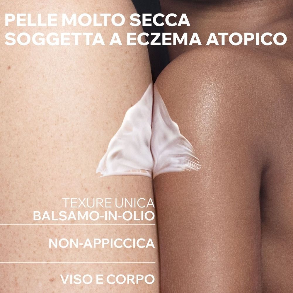 Campione di texture del balsamo su pelle secca.
