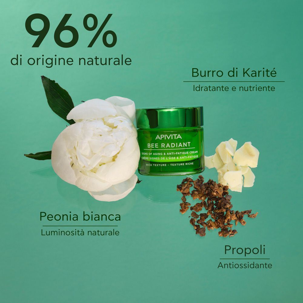 Crema APIVITA Bee Radiant con peonia bianca e propoli.
