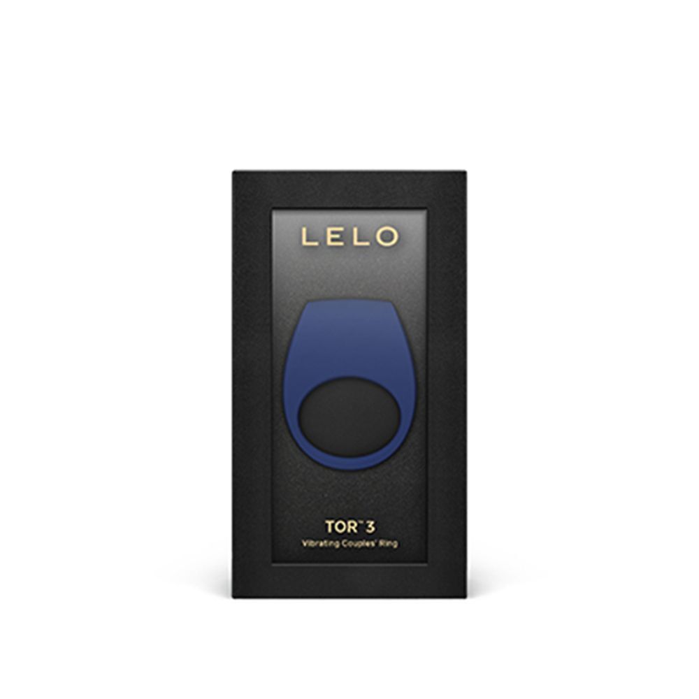 Anello vibrante blu per coppie nella sua confezione nera Lelo.