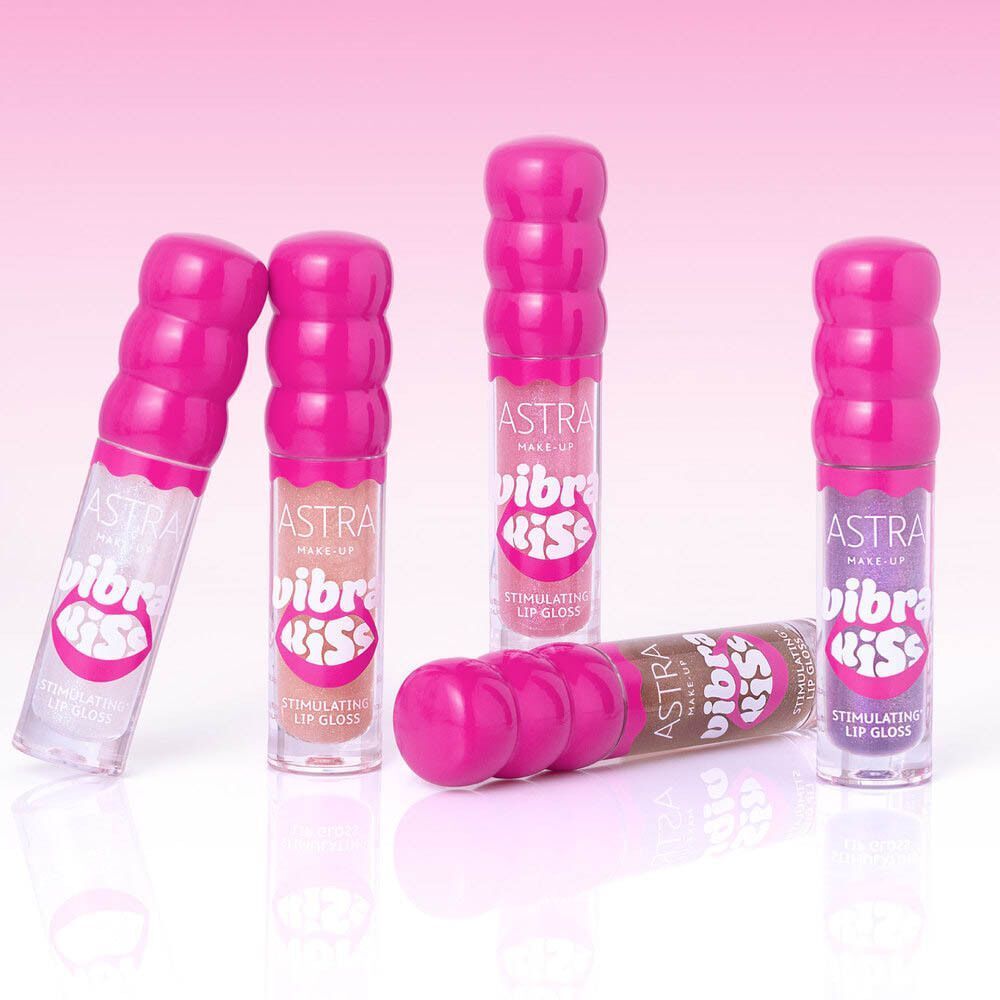 Cinque lucidalabbra Astra Make-Up Vibrakiss di vari colori.