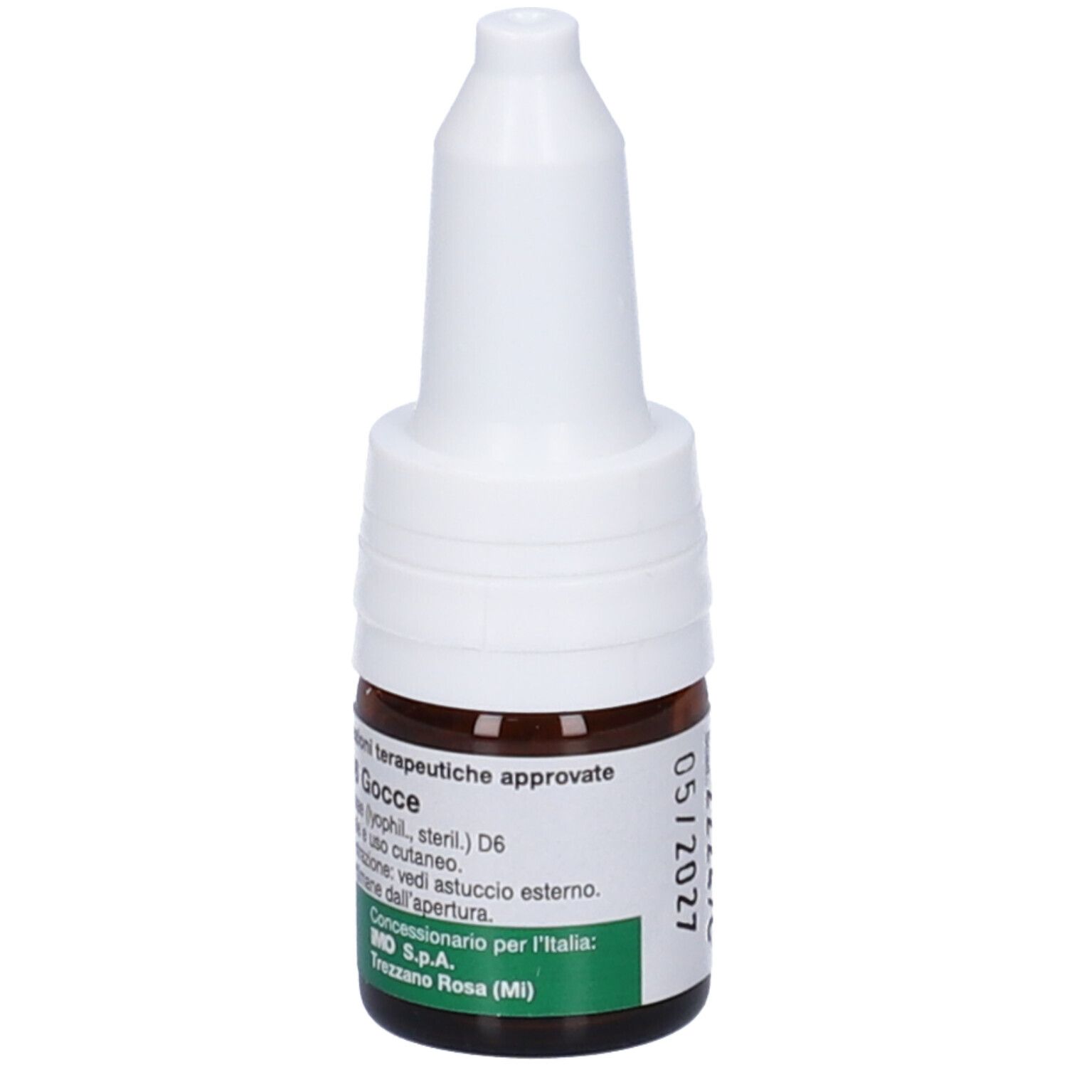 Flacone di vetro marrone con tappo bianco. Stampa: Scadenza 05/2027. Scritta: Recarcin D6 Gocce. Produttore: Sanum.