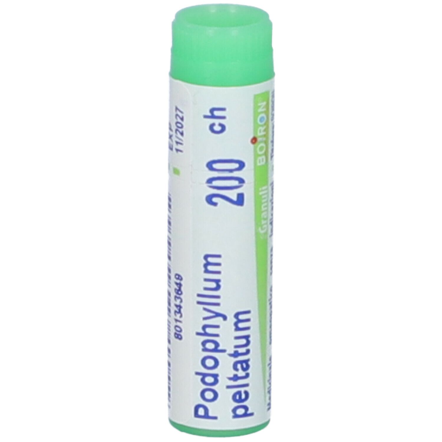 Confezione cilindrica con tappo verde. Scritte: Podophyllum peltatum, 200 ch, Granuli, BOIRON. Testo in italiano.