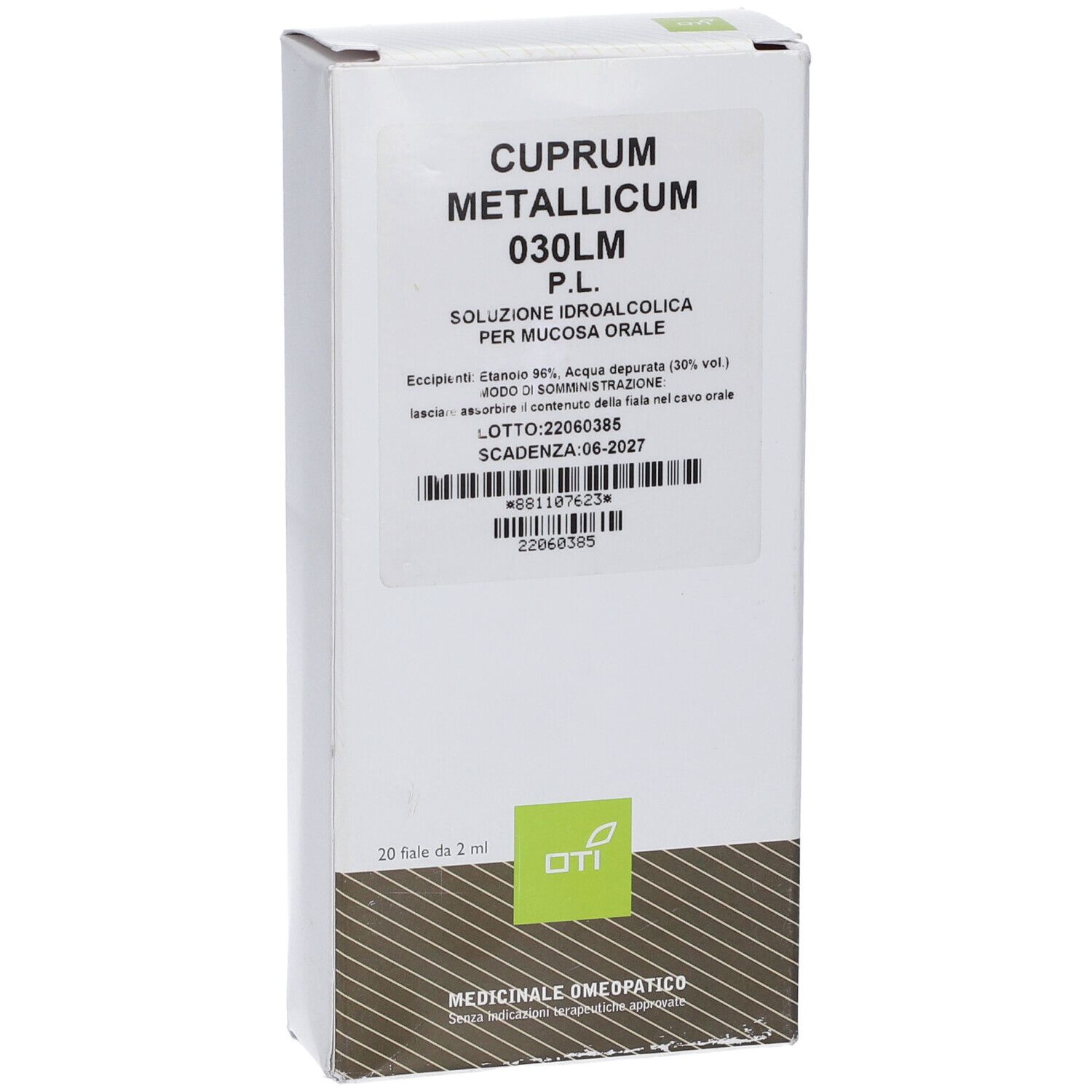 Scatola bianca con informazioni prodotto. Testo: Cuprum Metallicum 030LM P.L. 20 fiale. Logo OTI. Medicinale omeopatico.